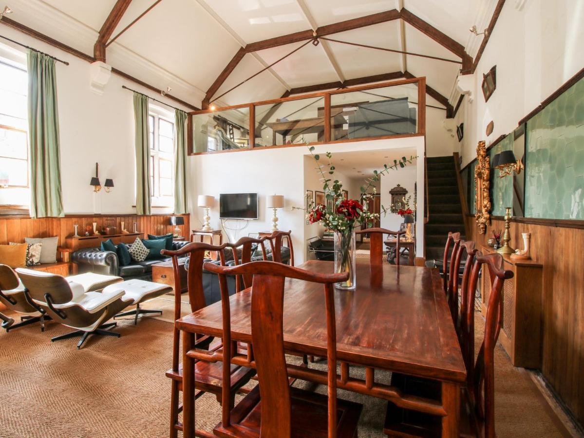 Chetwynd Lodge Стафорд Екстериор снимка