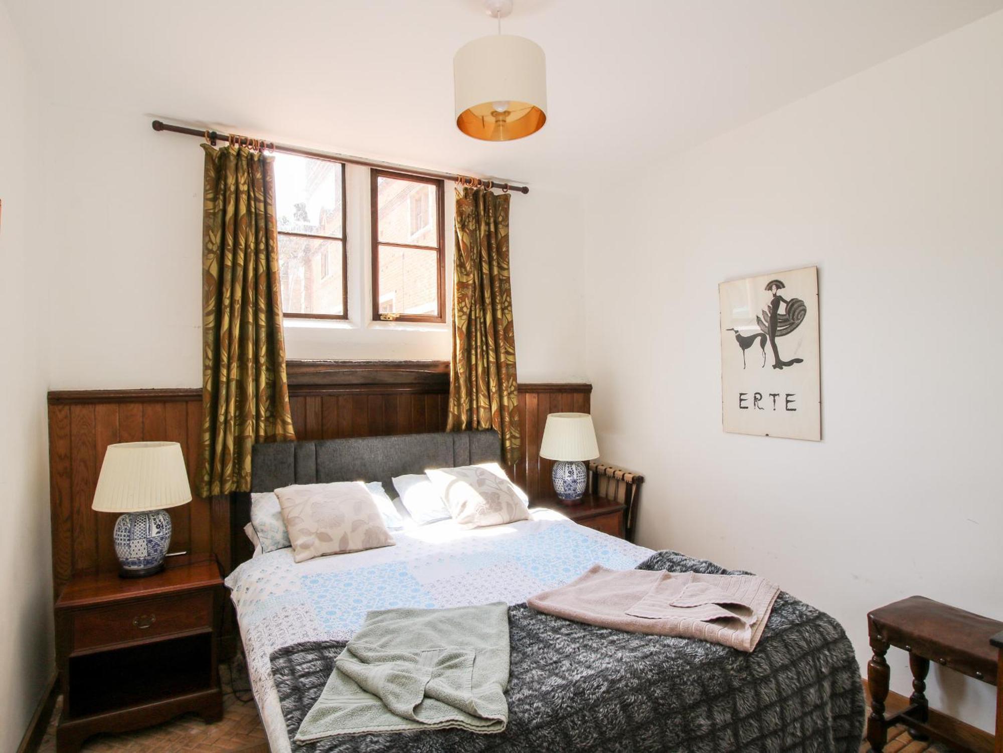 Chetwynd Lodge Стафорд Екстериор снимка