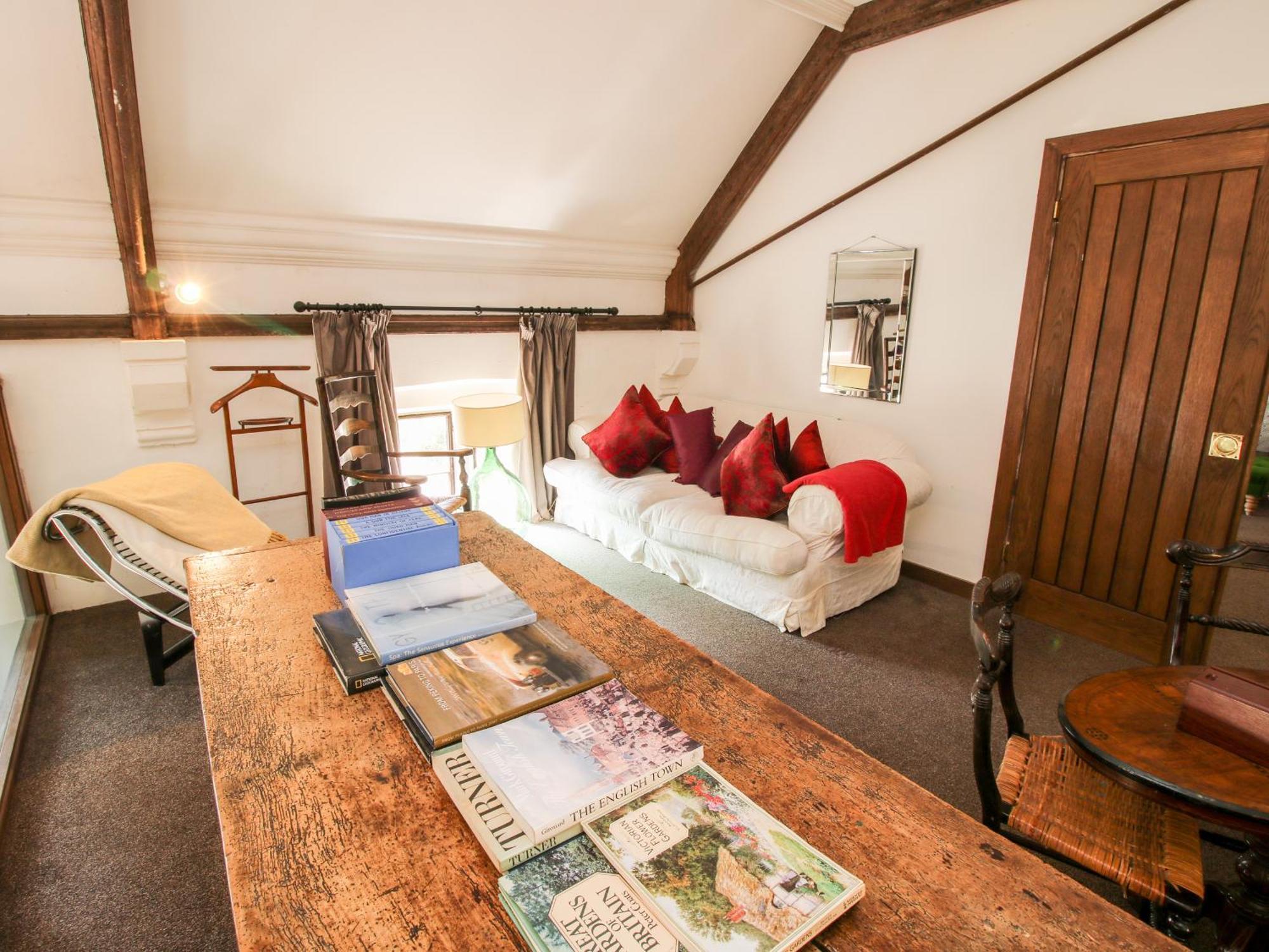 Chetwynd Lodge Стафорд Екстериор снимка