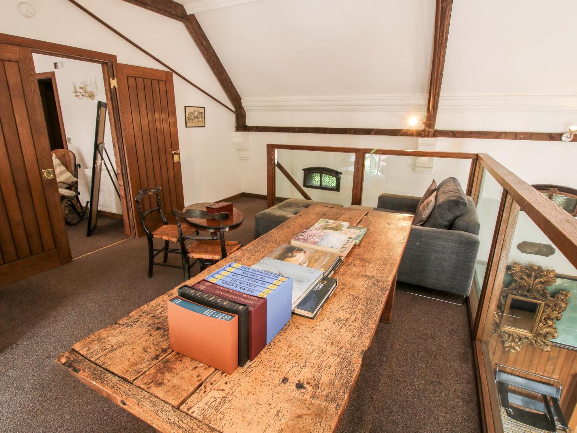 Chetwynd Lodge Стафорд Екстериор снимка